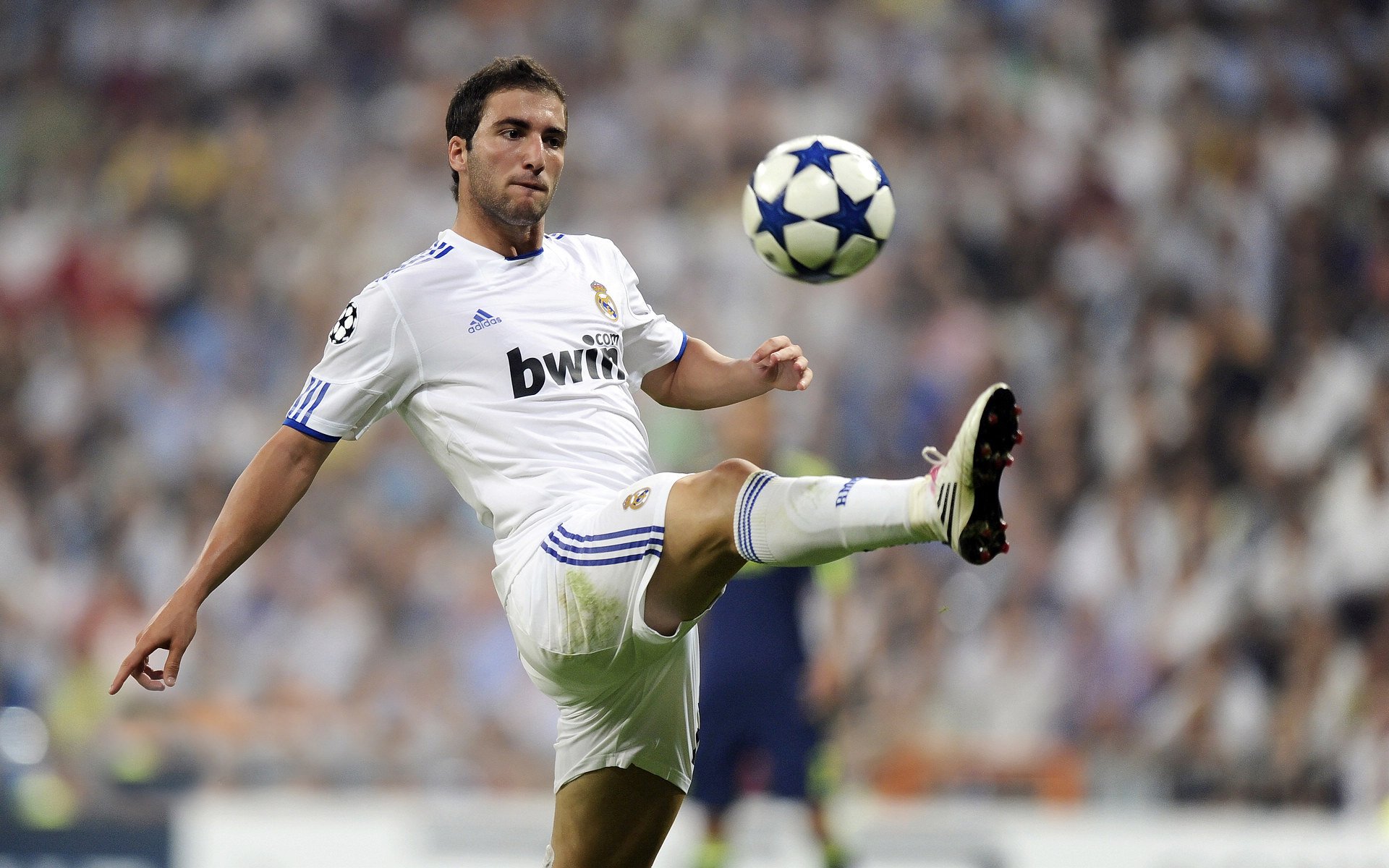 中超联赛中国队迎战 球员心态保持积极,中超新人